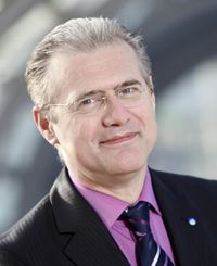 Prof. Dr. Karl Liebstückel, bisheriger Vorstandsvorsitzender der DSAG, widmet sich neuen Aufgaben. Prof. Dr. Karl Liebstückel, bisheriger Vorstandsvorsitzender der DSAG, widmet sich neuen Aufgaben.