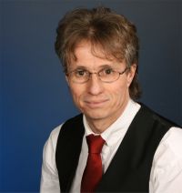 Seit der Jahrtausendwende gilt seine Begeisterung als Buch-Autor, Journalist und freier Redakteur fast ausschließlich der IT-Bericht-Erstattung. Seit der Jahrtausendwende gilt seine Begeisterung als Buch-Autor, Journalist und freier Redakteur fast ausschließlich der IT-Bericht-Erstattung.