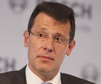 Joachim Fetzer: „Der SMG 180/120 ist die Allround-Lösung von Bosch für die Elektromobilität. Er sorgt schon auf den ersten Metern für eine starke Beschleunigung und lässt sich sowohl in Elektroautos als auch in Hybride einbauen.“