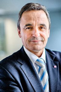 Peter Höhne, VP Sales & Marketing Zentraleuropa bei IFS.