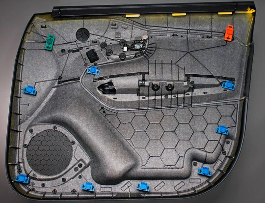 IAC HybridFleece Molding Konzept-Türträger IAC HybridFleece Molding Konzept-Türträger
