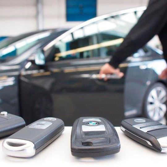 Keyless-Schließsysteme fielen im ADAC-Test durch, weil sie zu leicht zu knacken sind. Keyless-Schließsysteme fielen im ADAC-Test durch, weil sie zu leicht zu knacken sind.
