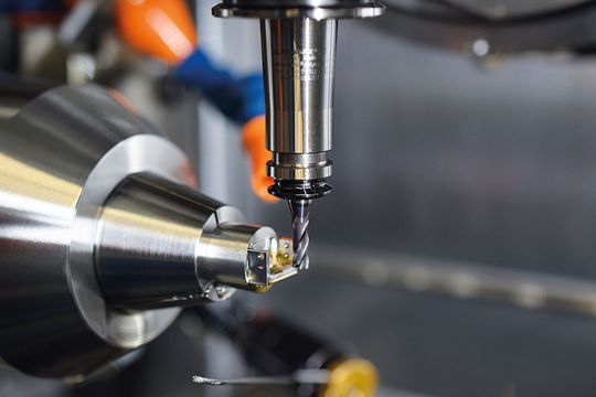 Le système powRgrip en usinage d'un accessoire pour implants dentaires. Le système powRgrip en usinage d'un accessoire pour implants dentaires.