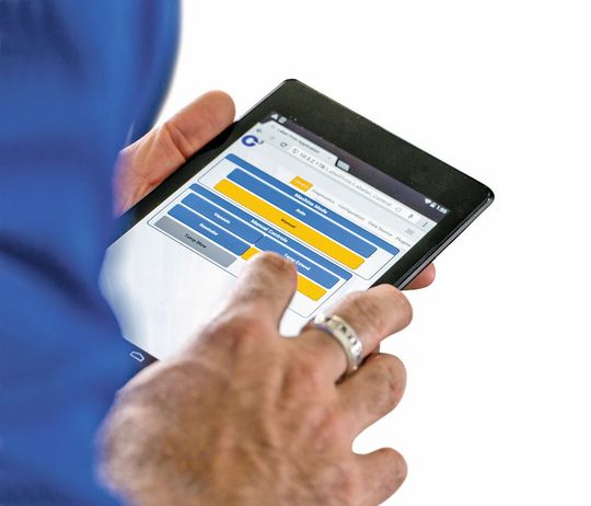 Das Smart-Identity-System zur Produktkennzeichnung und -verfolgung erlaubt den Fernzugriff mit webfähigen Geräten. Dabei können Daten gesichtet, Vorlagen und Etiketten verändert und Befehle ausgelöst werden. Das Smart-Identity-System zur Produktkennzeichnung und -verfolgung erlaubt den Fernzugriff mit webfähigen Geräten. Dabei können Daten gesichtet, Vorlagen und Etiketten verändert und Befehle ausgelöst werden.
