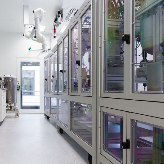 Druckwechseltechnologie-Forschungsanlage am Fraunhofer IGB Druckwechseltechnologie-Forschungsanlage am Fraunhofer IGB
