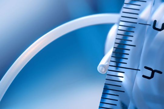 Vereint Material- und Verarbeitungskompetenz in der Schlauchtechnik … Vereint Material- und Verarbeitungskompetenz in der Schlauchtechnik …