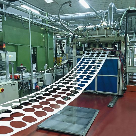 The production line at Dopla’s Treviso factory has benefited considerably from the new Robuschi vacuum unit. The production line at Dopla’s Treviso factory has benefited considerably from the new Robuschi vacuum unit.
