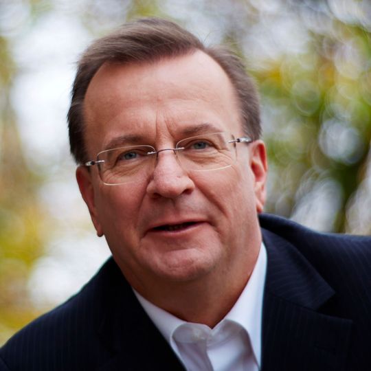 „Hoerbiger und Brilex haben gemeinsam exzellente, internationale Wachstumsmöglichkeiten“, so Dr. Martin Komischke, CEO und Vorsitzender der Konzernleitung der Hoerbiger Holding. „Hoerbiger und Brilex haben gemeinsam exzellente, internationale Wachstumsmöglichkeiten“, so Dr. Martin Komischke, CEO und Vorsitzender der Konzernleitung der Hoerbiger Holding.
