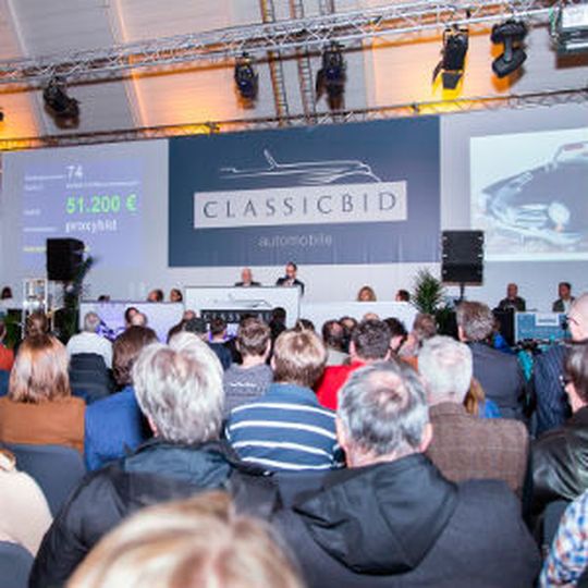 Classicbid versteigerte auf der Retro Classics in Stuttgart 53 automobile Klassiker. Classicbid versteigerte auf der Retro Classics in Stuttgart 53 automobile Klassiker.