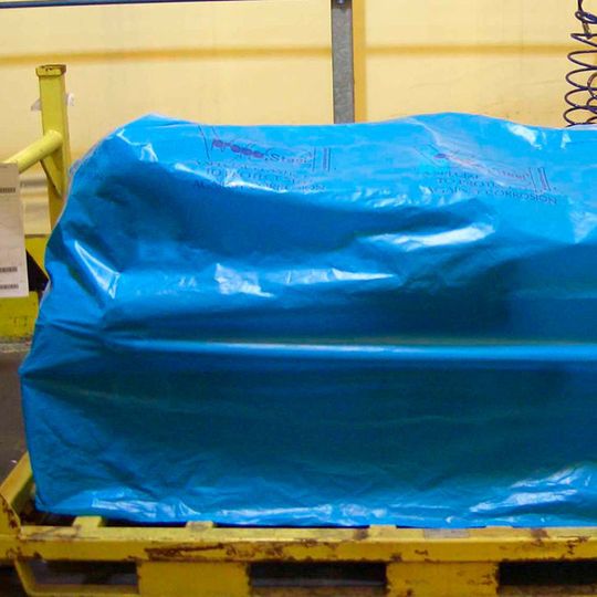 Propasteel VCI eignet sich besonders zum Verpacken und Schützen von Rohren und Stahlcoils. Propasteel VCI eignet sich besonders zum Verpacken und Schützen von Rohren und Stahlcoils.