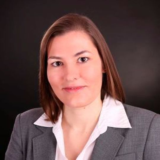 Anke Schäffner ist Expertin für politische Systeme. Anke Schäffner ist Expertin für politische Systeme.