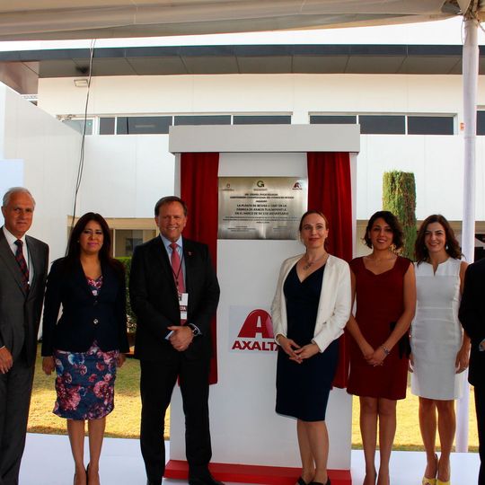 From left to right: Francisco X. Gonzalez, President Axalta Mexico; Undersecretary of Industrial Development of the State of Mexico, Laura Gonzalez; Charles W. Shaver, Axalta Chairman and CEO; Tatjana Heinrich, Managing Partner of the German-Mexican Chamber of Commerce and Industry; Aurora Denisse Ugalde, President of the Municipality of Tlalnepantla; Ana Lopez, Executive Vice President and General Director of the American Chamber; Jorge Cossio, President Axalta Latin America. From left to right: Francisco X. Gonzalez, President Axalta Mexico; Undersecretary of Industrial Development of the State of Mexico, Laura Gonzalez; Charles W. Shaver, Axalta Chairman and CEO; Tatjana Heinrich, Managing Partner of the German-Mexican Chamber of Commerce and Industry; Aurora Denisse Ugalde, President of the Municipality of Tlalnepantla; Ana Lopez, Executive Vice President and General Director of the American Chamber; Jorge Cossio, President Axalta Latin America.
