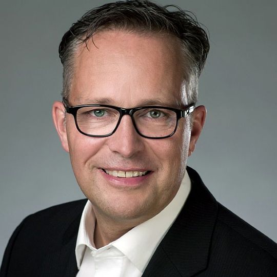 Klaus Nennewitz: viel Erfahrung in der Zweiradbranche. Klaus Nennewitz: viel Erfahrung in der Zweiradbranche.