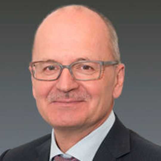 Thomas Aebischer arbeitete fast 20 Jahre für Holcim bevor er zu Lyondell Basell wechselte. Thomas Aebischer arbeitete fast 20 Jahre für Holcim bevor er zu Lyondell Basell wechselte.