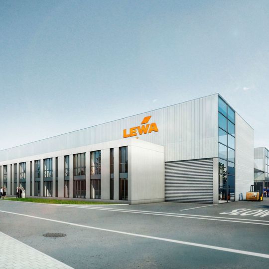 Um der Standort-Wachstumsstrategie in Leonberg zu entsprechen, hat Lewa zwischen 2012 und 2014 insgesamt 15.000 m² an zusätzlichen Flächen erworben, die für den Ausbau der Produktion und Logistik sowie als Büroräume genutzt werden sollen. Um der Standort-Wachstumsstrategie in Leonberg zu entsprechen, hat Lewa zwischen 2012 und 2014 insgesamt 15.000 m² an zusätzlichen Flächen erworben, die für den Ausbau der Produktion und Logistik sowie als Büroräume genutzt werden sollen.