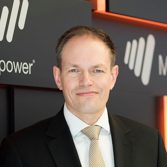 „Der Dialog über Weiterentwicklung ist ein großer Motivationsfaktor, der leider häufig unterschätzt wird“, sagt Herwarth Brune, Vorsitzender der Geschäftsführung der ManpowerGroup, zu der Studie „Jobzufriedenheit 2016“. „Der Dialog über Weiterentwicklung ist ein großer Motivationsfaktor, der leider häufig unterschätzt wird“, sagt Herwarth Brune, Vorsitzender der Geschäftsführung der ManpowerGroup, zu der Studie „Jobzufriedenheit 2016“.