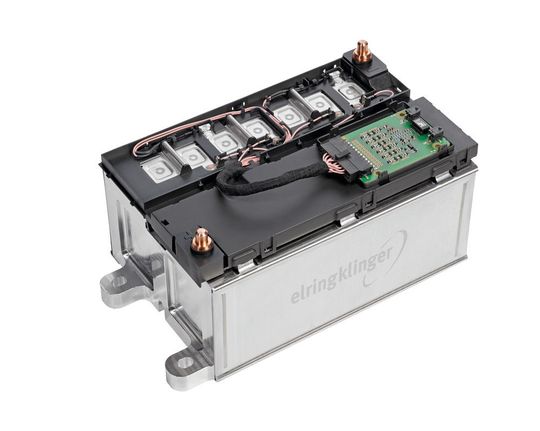 Die ersten Produkte der Kooperation sind Batteriemodule mit optionaler Kühlung und integrierter elektronischer Zellüberwachung in den Spannungslagen 24 und 48 Volt sowie in Reihenschaltung bis 1000 V. Die ersten Produkte der Kooperation sind Batteriemodule mit optionaler Kühlung und integrierter elektronischer Zellüberwachung in den Spannungslagen 24 und 48 Volt sowie in Reihenschaltung bis 1000 V.