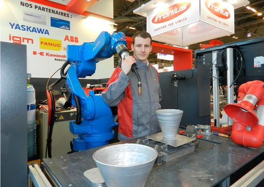Fabrication additive sur robot Yaskawa et générateur CMT Fronius. Fabrication additive sur robot Yaskawa et générateur CMT Fronius.