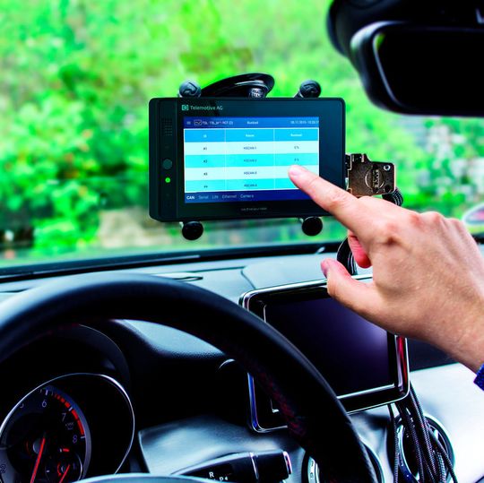 Mit dem Kauf der Telemotive AG erweitert Magna sein Portfolio um Connectivity, HMI und Infotainment. Mit dem Kauf der Telemotive AG erweitert Magna sein Portfolio um Connectivity, HMI und Infotainment.