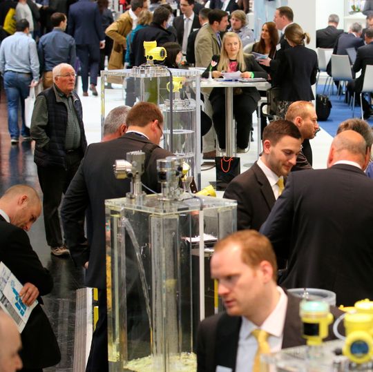 Reges Messegeschehen auf der Powtech in Nürnberg Reges Messegeschehen auf der Powtech in Nürnberg