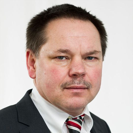 Dr. Herbert Maier leitet das Competence Center Energy & Utilities der Clariant Gruppe. Dr. Herbert Maier leitet das Competence Center Energy & Utilities der Clariant Gruppe.