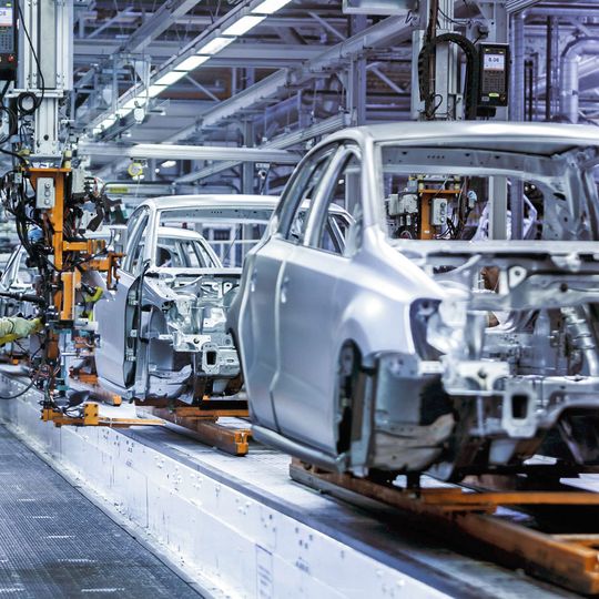 Spaniens Maschinenbauer dürfen sich freuen: Insbesondere ihre Kunden aus der Automobilindustrie planen hohe Investitionen. Spaniens Maschinenbauer dürfen sich freuen: Insbesondere ihre Kunden aus der Automobilindustrie planen hohe Investitionen.