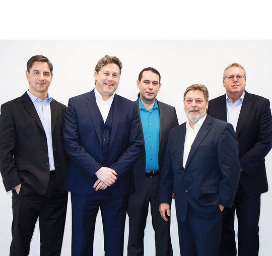 Das Führungsteam von Kiwiko (v. l.): Heino Deubner (Aufsichtsrat), Michael Illig (Vorstand), Patrick Kruse (Aufsichtsrat), Matthias Jablonski (Vorstand) und Stefan Rupp (Aufsichtsrat) Das Führungsteam von Kiwiko (v. l.): Heino Deubner (Aufsichtsrat), Michael Illig (Vorstand), Patrick Kruse (Aufsichtsrat), Matthias Jablonski (Vorstand) und Stefan Rupp (Aufsichtsrat)