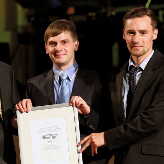 Der FED verlost unter allen Teilnehmern am PCB Design Award ein Apple iPad. Preisträger 2014 in der Kategorie HDI war das CiBOARD-Team aus Chemnitz Der FED verlost unter allen Teilnehmern am PCB Design Award ein Apple iPad. Preisträger 2014 in der Kategorie HDI war das CiBOARD-Team aus Chemnitz