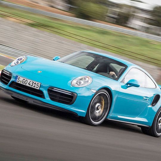 Der Porsche 911 ist der Meister der Sportwagenklasse im April. Der Porsche 911 ist der Meister der Sportwagenklasse im April.