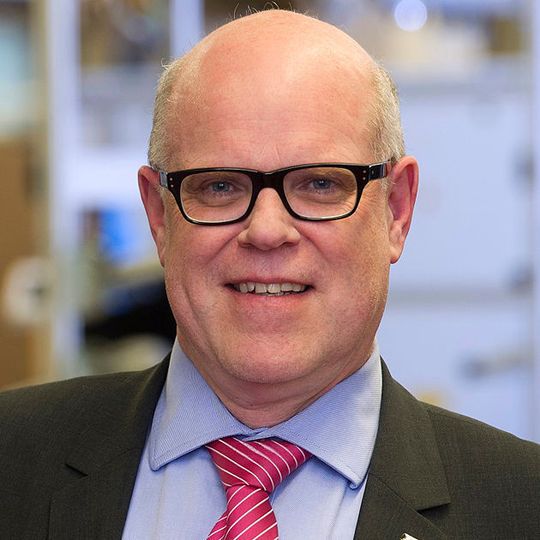 Rainer Hundsdörfer, ehemaliger Vorsitzender der Geschäftsführung der Ebm-papst Gruppe. Rainer Hundsdörfer, ehemaliger Vorsitzender der Geschäftsführung der Ebm-papst Gruppe.