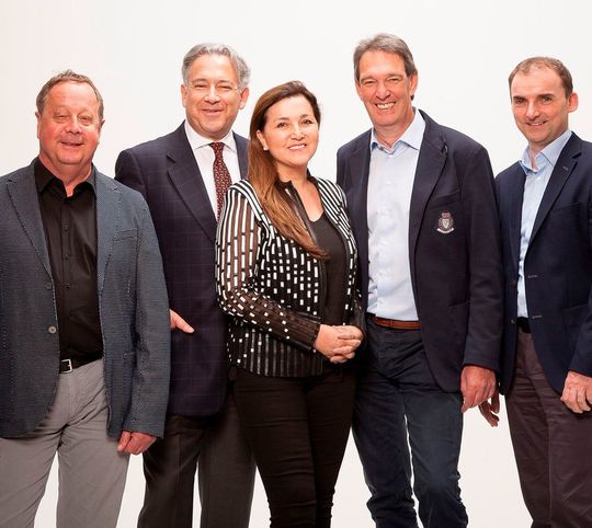 Nach der Kooperation zwischen der Silcoplast AG in der Schweiz wurde eine Kooperation mit der Simtec Silicone Parts, LLC in South Florida geschlossen; v l.: Johannes Grabner (Rico) , Enrique Camacho und Elizabeth Camacho (Simtec), Alfred Griesbaum und Gerhard Kornfelder (Rico). Nach der Kooperation zwischen der Silcoplast AG in der Schweiz wurde eine Kooperation mit der Simtec Silicone Parts, LLC in South Florida geschlossen; v l.: Johannes Grabner (Rico) , Enrique Camacho und Elizabeth Camacho (Simtec), Alfred Griesbaum und Gerhard Kornfelder (Rico).