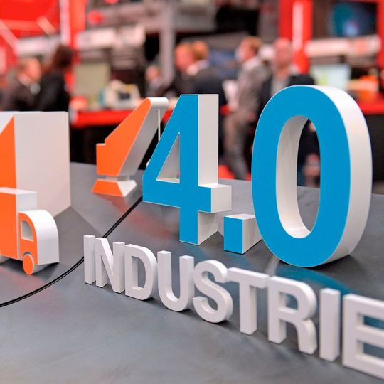 Under “Logistics 4.0”, Team CEO Michael Baranowski understands the transfer of the concepts of “Industry 4.0” to logistics. Under “Logistics 4.0”, Team CEO Michael Baranowski understands the transfer of the concepts of “Industry 4.0” to logistics.