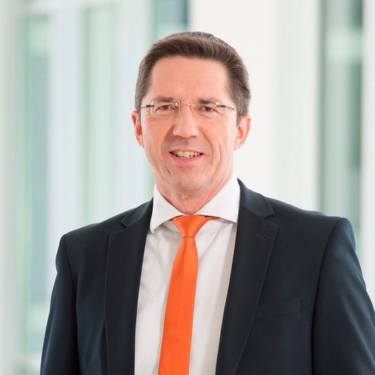 Dr. Ralf Hermann, Vorstandsvorsitzender der Fachabteilung Life Science Research (FA LSR) im Verband der Diagnostica-Industrie (VDGH) Dr. Ralf Hermann, Vorstandsvorsitzender der Fachabteilung Life Science Research (FA LSR) im Verband der Diagnostica-Industrie (VDGH)