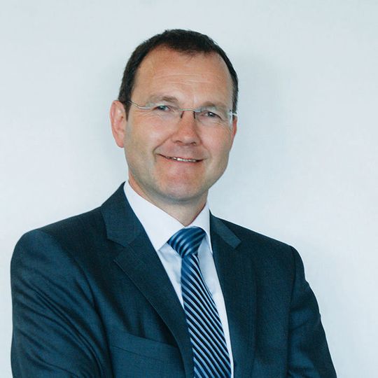 Dr.-Ing. Joachim Hümmler, Geschäftsführer der Röhm-Unternehmensgruppe. Dr.-Ing. Joachim Hümmler, Geschäftsführer der Röhm-Unternehmensgruppe.