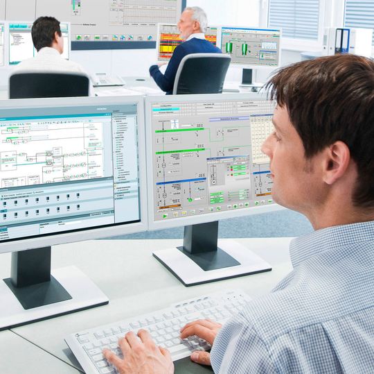 Mit der Simulationssoftware Simit 9 lassen sich Automatisierungsprojekte virtuell testen und optimieren.