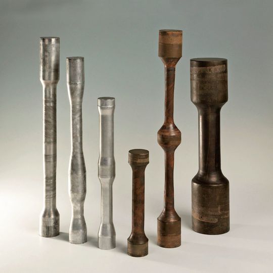 Zwischenformen aus Aluminium und Titan für das Gesenkschmieden. Zwischenformen aus Aluminium und Titan für das Gesenkschmieden.