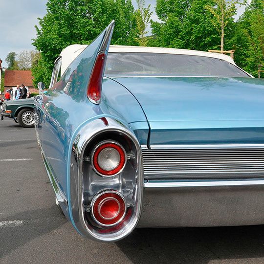 Der Bestand an Oldtimern mit H-Kennzeichen in Deutschland wächst. Der Bestand an Oldtimern mit H-Kennzeichen in Deutschland wächst.