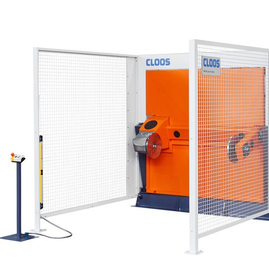 Die neue Qirox-Kompaktzelle bietet zahlreiche neue Features, um kleine Bauteile effizient automatisiert zu schweißen. Die neue Qirox-Kompaktzelle bietet zahlreiche neue Features, um kleine Bauteile effizient automatisiert zu schweißen.