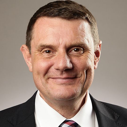 Christian Geißler ist ab 1. Juni 2016 Direktor Marketing & Vertrieb der FCA Bank. Christian Geißler ist ab 1. Juni 2016 Direktor Marketing & Vertrieb der FCA Bank.