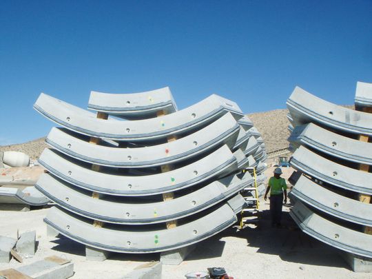 Auf einer Länge von 4,7 km wurden insgesamt 2550 Dichtungsringe eingesetzt. Jedes Segment hat einer Länge von 1.85 m. Auf einer Länge von 4,7 km wurden insgesamt 2550 Dichtungsringe eingesetzt. Jedes Segment hat einer Länge von 1.85 m.