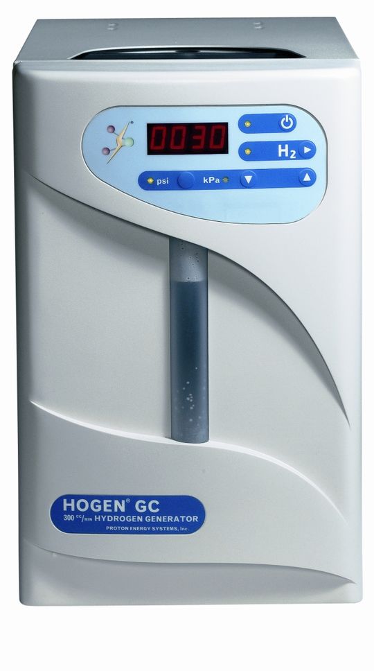 1 Ein Wasserstoffgenerator ist keine potenzielle Gefahrenquelle wie eine Gasleitung oder eine -flasche, die zur Versorgung eines GC-Systems mit Wasserstoff eingesetzt werden können. 1 Ein Wasserstoffgenerator ist keine potenzielle Gefahrenquelle wie eine Gasleitung oder eine -flasche, die zur Versorgung eines GC-Systems mit Wasserstoff eingesetzt werden können.