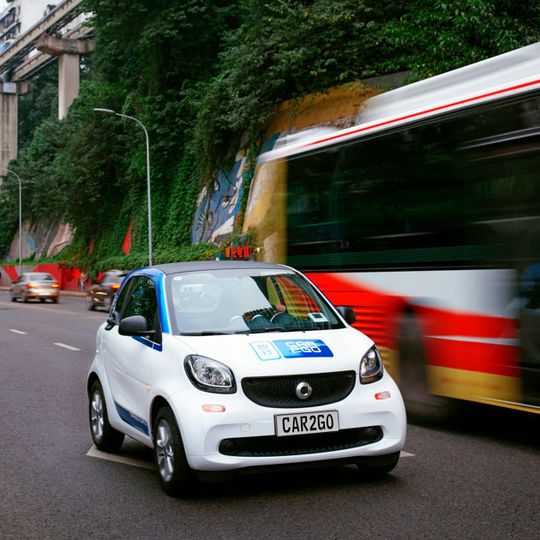 Daimler startete vor etwa zwei Monaten mit car2go in China. die bisherigen Zhalen sind äußerst positiv. Daimler startete vor etwa zwei Monaten mit car2go in China. die bisherigen Zhalen sind äußerst positiv.