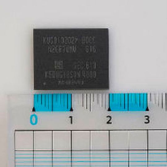 Der neue Formfaktor für 512 GByte SSDs. Der neue Formfaktor für 512 GByte SSDs.