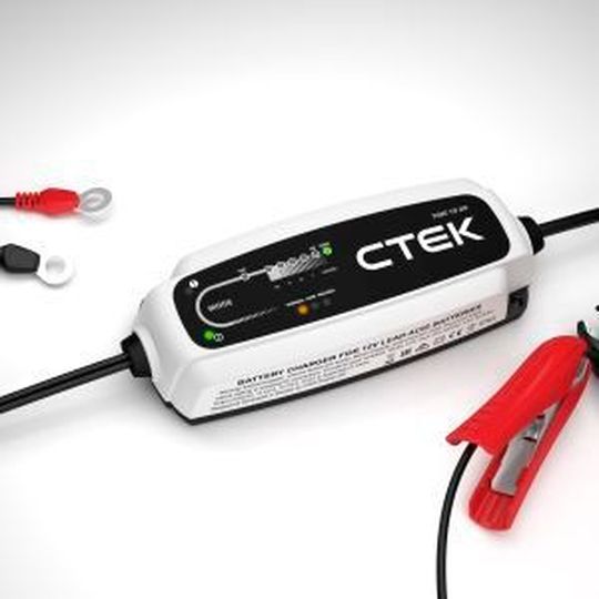Selbstständige Analyse, Aufladung und Anzeige der Batterieladung. Selbstständige Analyse, Aufladung und Anzeige der Batterieladung.