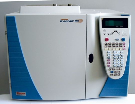 Abb.1: Trace GCxGC von Thermo Electron. Abb.1: Trace GCxGC von Thermo Electron.