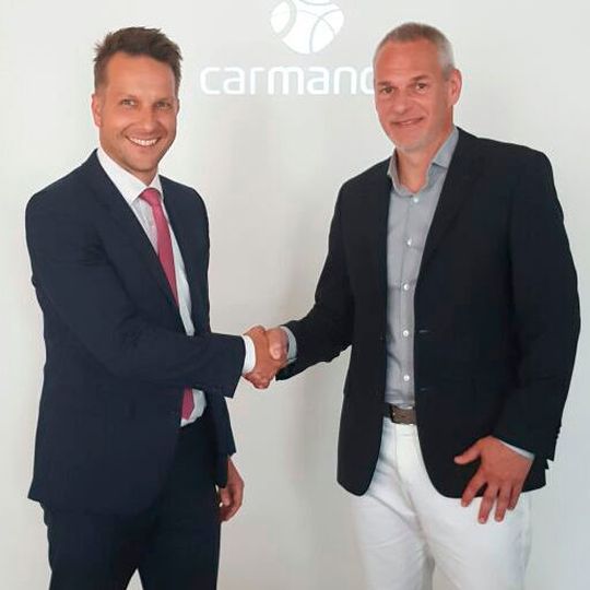 Johannes Höfflin, Area Sales Manager der Real Garant Versicherung AG (li.), und Marc Berner, Geschäftsführer der Carmando GmbH, freuen sich über die neue Partnerschaft. Johannes Höfflin, Area Sales Manager der Real Garant Versicherung AG (li.), und Marc Berner, Geschäftsführer der Carmando GmbH, freuen sich über die neue Partnerschaft.
