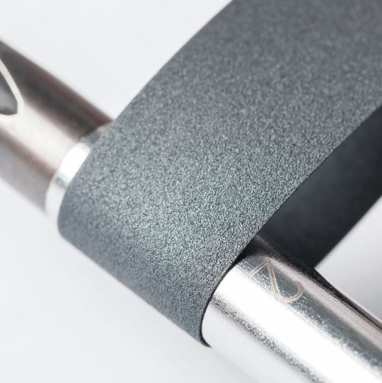 Das Keramikband ist extrem biegsam. Ein Biegeradius von 3 mm ist Standard. Das Keramikband ist extrem biegsam. Ein Biegeradius von 3 mm ist Standard.