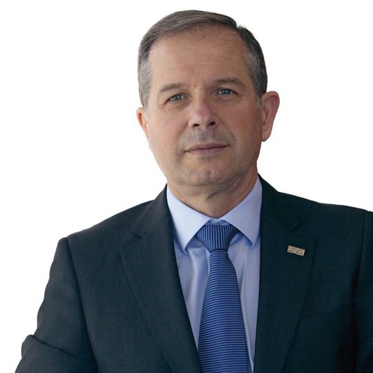 “Spain and particularly the Basque country have a very high reputation for high-precision and high-performance machines for large-part machining. “, says Antxon López Usoz, Chairman of the Spanish Machine Tool Association AFM. “Spain and particularly the Basque country have a very high reputation for high-precision and high-performance machines for large-part machining. “, says Antxon López Usoz, Chairman of the Spanish Machine Tool Association AFM.