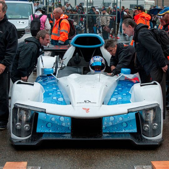 Der Green GT H2 wird mit Wasserstoff angetrieben und drehte erstmals Demorunden in Le Mans. Der Green GT H2 wird mit Wasserstoff angetrieben und drehte erstmals Demorunden in Le Mans.