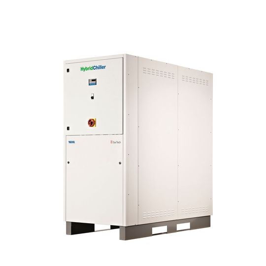 Der neue Hybrid Chiller kombiniert Riedel zwei Verfahren in einem einzigen Gerät miteinander: Effiziente Kühlung durch Abwärmenutzung dank Adsorptionskälte einerseits – und präzise Kühlung dank Kompressionskälte andererseits. Der neue Hybrid Chiller kombiniert Riedel zwei Verfahren in einem einzigen Gerät miteinander: Effiziente Kühlung durch Abwärmenutzung dank Adsorptionskälte einerseits – und präzise Kühlung dank Kompressionskälte andererseits.